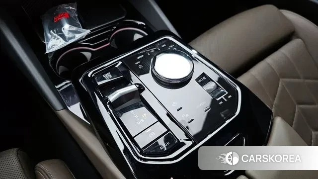 BMW 5 Series (G60) id 3052683 из Кореи 19