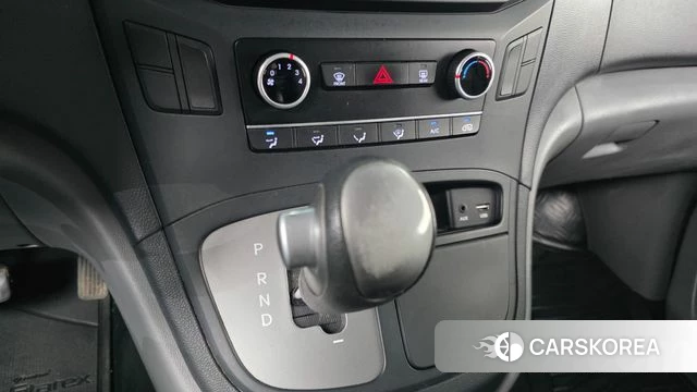 Hyundai The New Grand Starex id 4525974 из Кореи 19