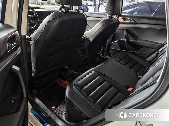 Volkswagen Tuyue id 4260693 из Китая 9
