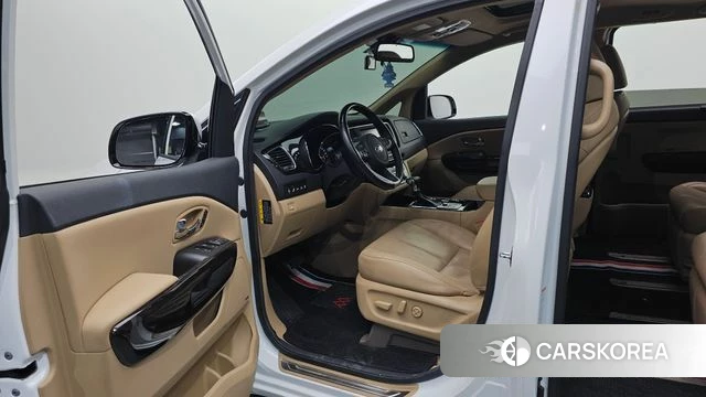 Kia The New Carnival id 4496895 из Кореи 29