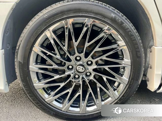 Toyota Elfa id 4278146 из Китая 15