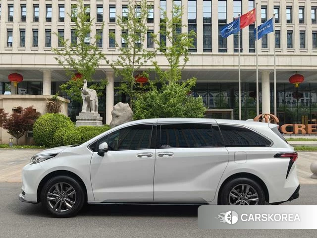 Toyota Saina id 4276114 из Китая 32