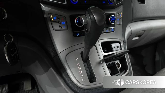 Hyundai The New Grand Starex id 3814371 из Кореи 19