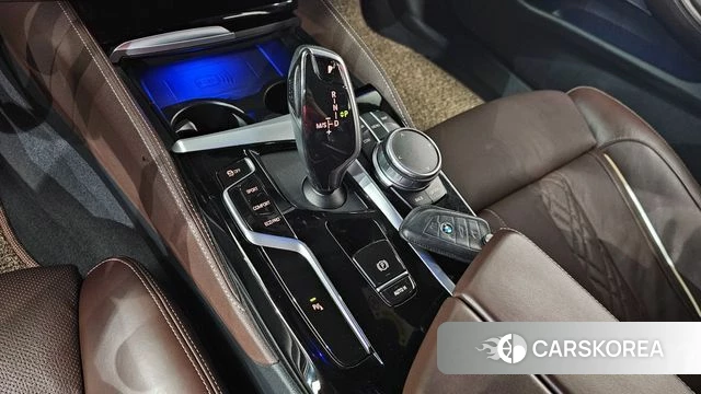 BMW 5 Series (G30) id 3922797 из Кореи 19