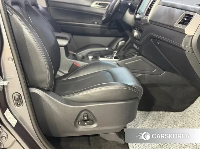 Ssangyong Rexton Sports id 3520636 из Кореи 19