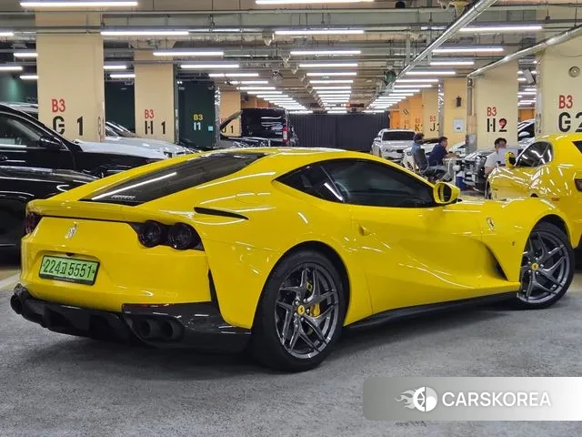Ferrari 812 Superfast id 3044973 из Кореи 17