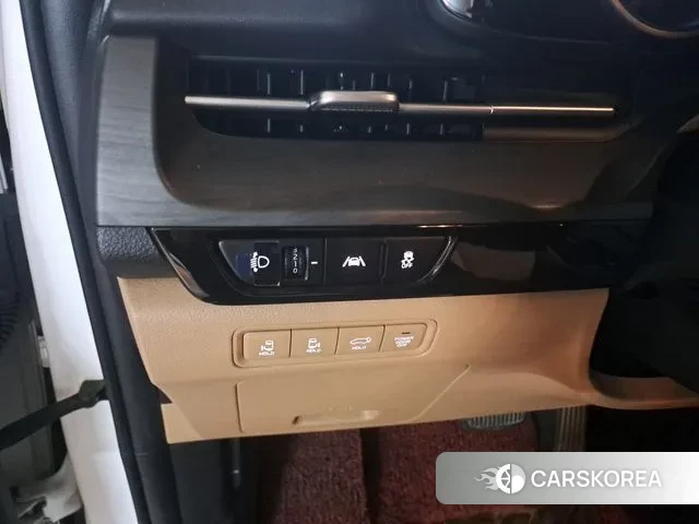 Kia Carnival 4th generation id 3307134 из Кореи 16