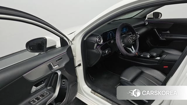 Mercedes-Benz A-Class W177 id 4865002 из Кореи 32