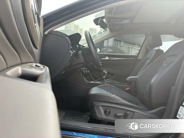 Volkswagen Passat id 4240840 из Китая 10