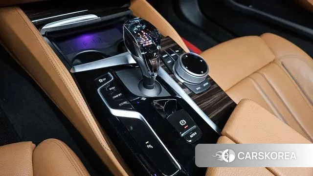 BMW 5 Series (G30) id 3282692 из Кореи 19