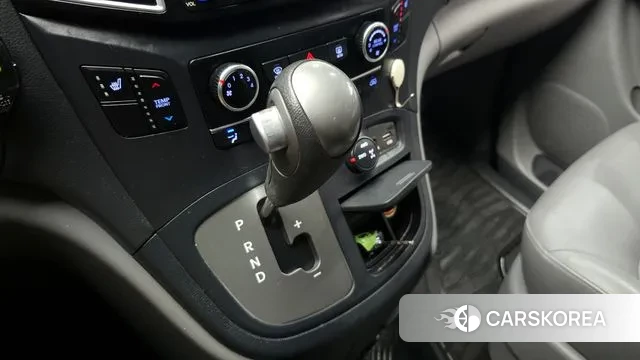 Hyundai The New Grand Starex id 3602338 из Кореи 19