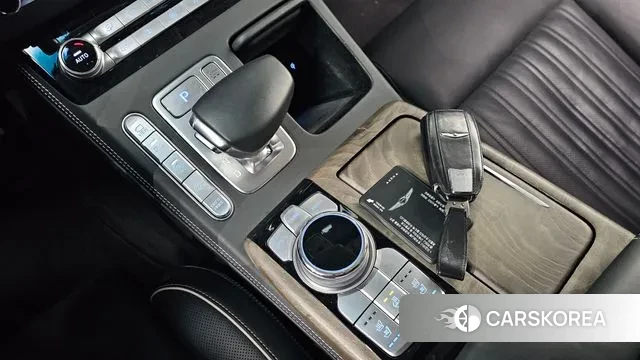 Genesis G90 id 3626670 из Кореи 19