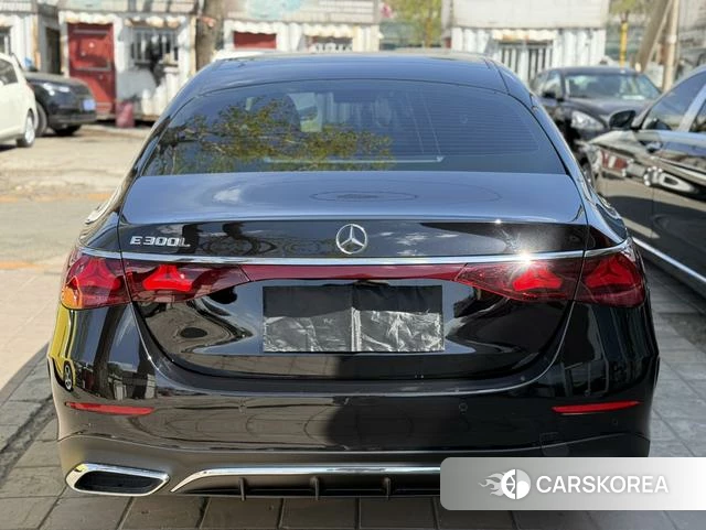 Mercedes-Benz E-class id 4256648 из Китая 20