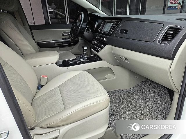 Kia The New Carnival id 4363344 из Кореи 18