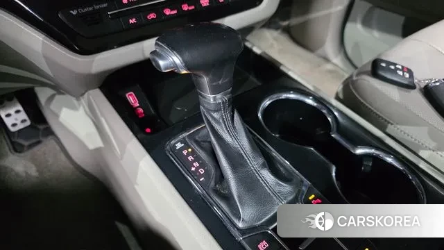 Kia The New Carnival id 3469887 из Кореи 19