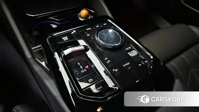 BMW 5 Series (G60) id 3733925 из Кореи 19