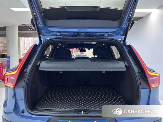 Volvo XC40 id 3927129 из Китая 29