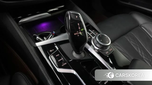 BMW 5 Series (G30) id 4395759 из Кореи 29