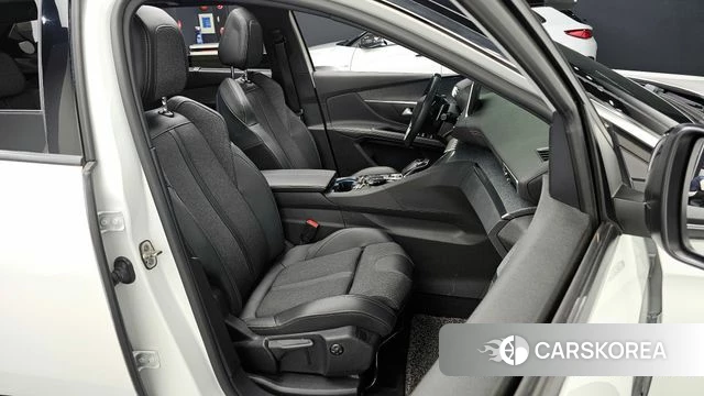 Peugeot 5008 second generation id 3840156 из Кореи 19