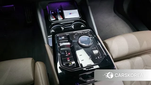 BMW 5 Series (G60) id 3725788 из Кореи 19