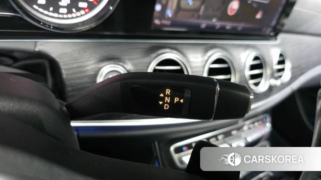 Mercedes-Benz E-Class W213 id 4849416 из Кореи 30