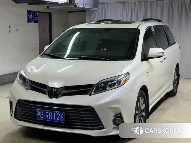 Toyota Sienta id 4239704 из Китая 9