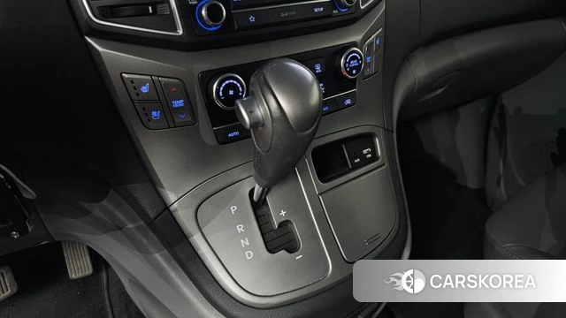 Hyundai The New Grand Starex id 4658189 из Кореи 31