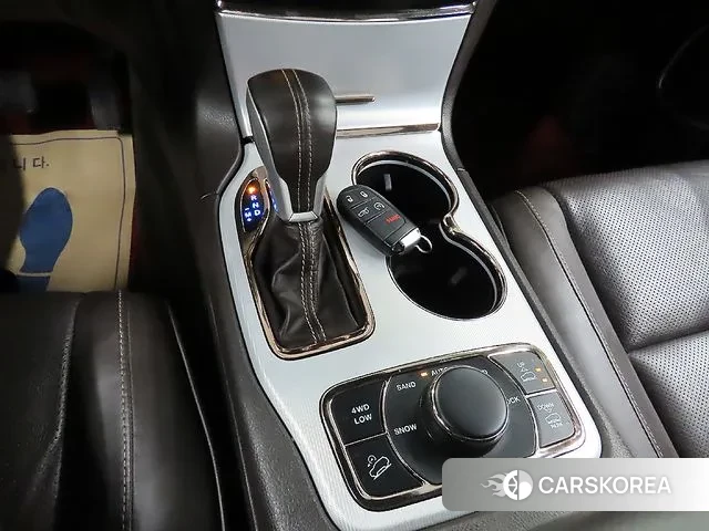 Jeep Grand Cherokee id 3198117 из Кореи 19