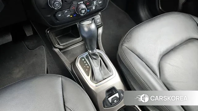 Jeep Renegade id 3578478 из Кореи 19