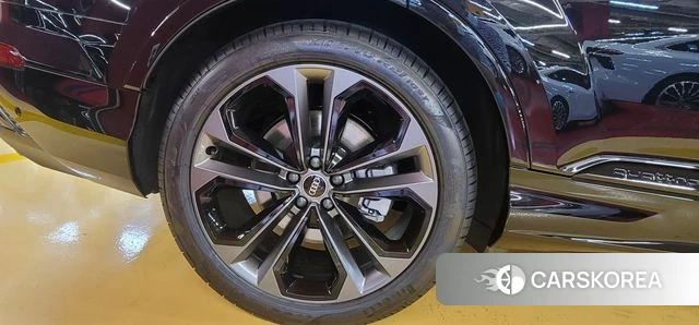 Audi Q7 (4M) id 4700411 из Кореи 9