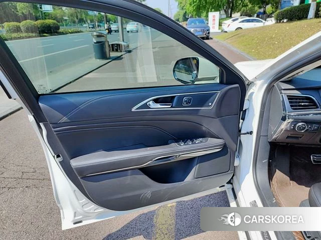 Ford Taurus id 4380583 из Китая 10