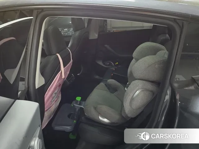 Tesla Model Y id 3739270 из Кореи 16