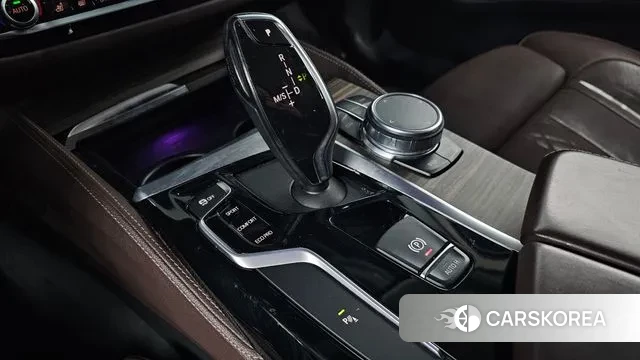 BMW 5 Series (G30) id 3602118 из Кореи 19