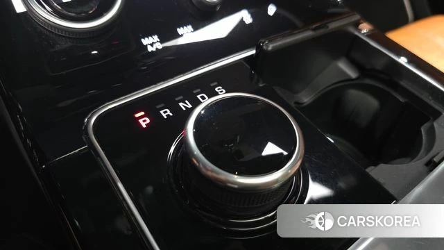 Land Rover Range Rover Velar id 4728284 из Кореи 34