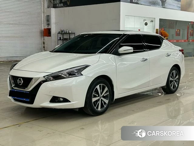 Nissan Bluebird id 4261726 из Китая 9