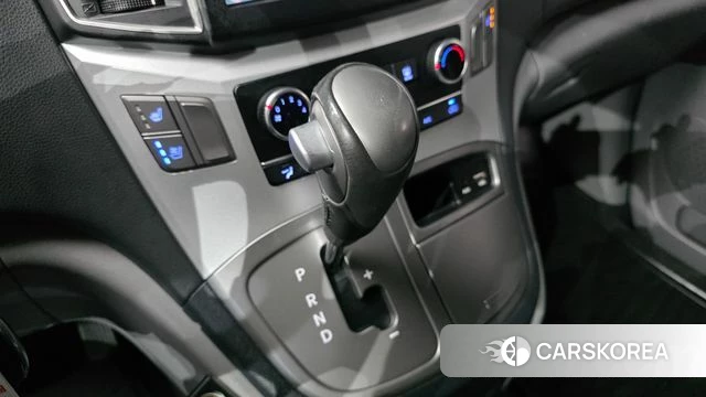 Hyundai The New Grand Starex id 3886618 из Кореи 19