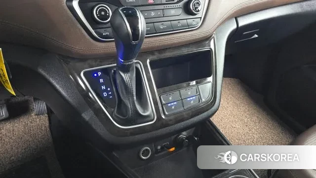 Hyundai The New Grand Starex id 3602091 из Кореи 19