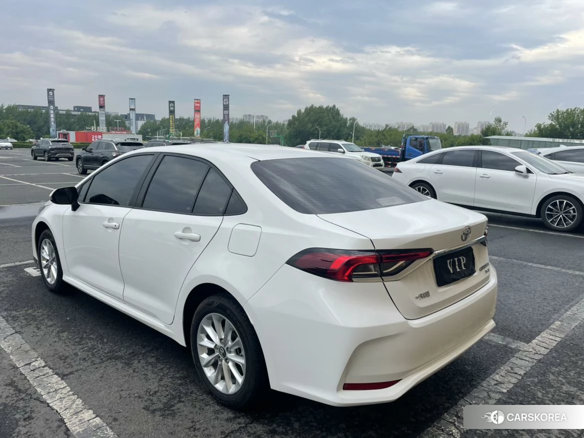 Toyota Corolla id 4420919 из Китая 12