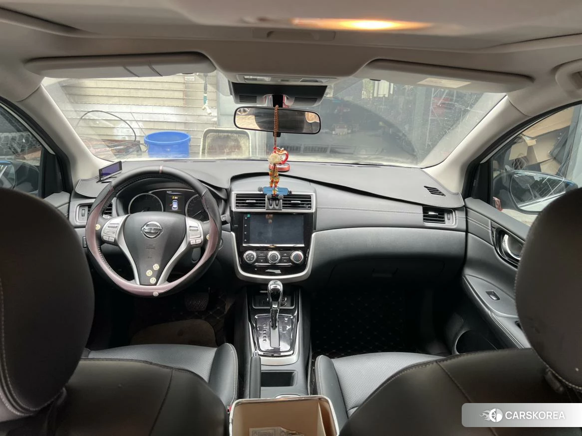 Nissan TIIDA id 4515148 из Китая 8