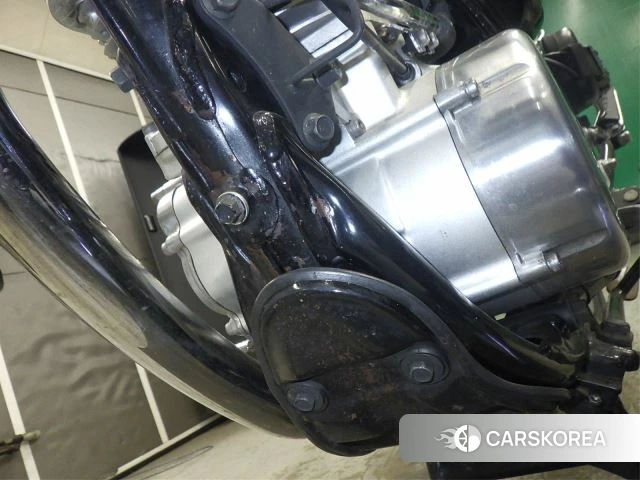 Yamaha SR 400 id 3945353 из Японии 31