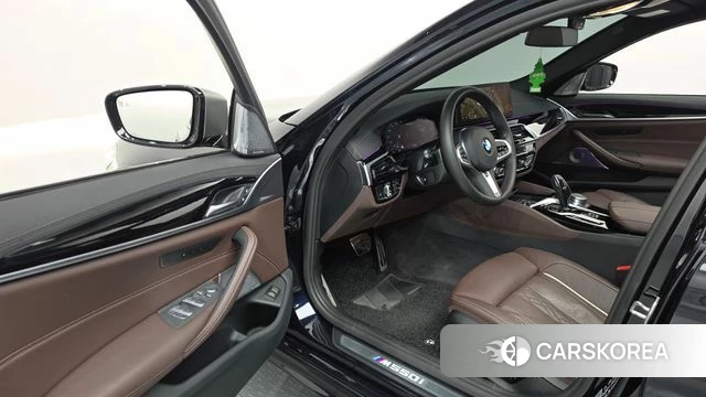 BMW 5 Series (G30) id 4495174 из Кореи 34