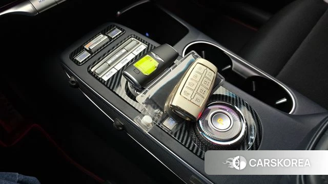 Genesis GV70 id 3935913 из Кореи 19