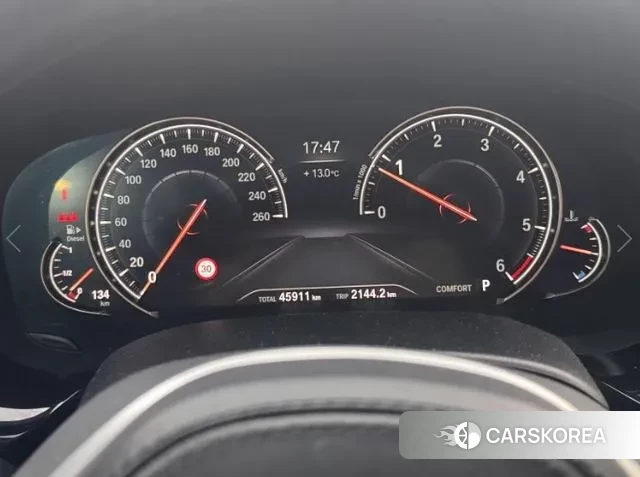 BMW 5 Series (G30) id 3728641 из Кореи 19