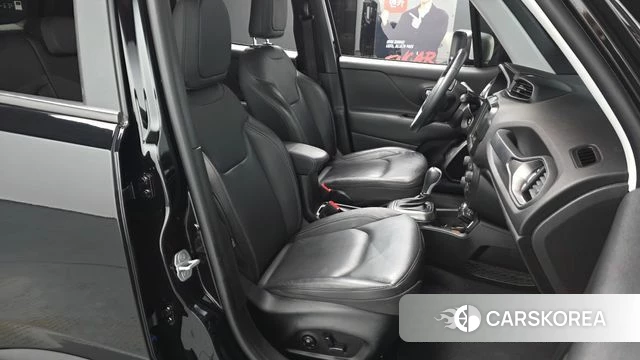 Jeep Renegade id 3853620 из Кореи 19