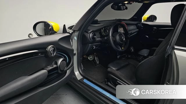 Mini Cooper Electric id 4506987 из Кореи 34