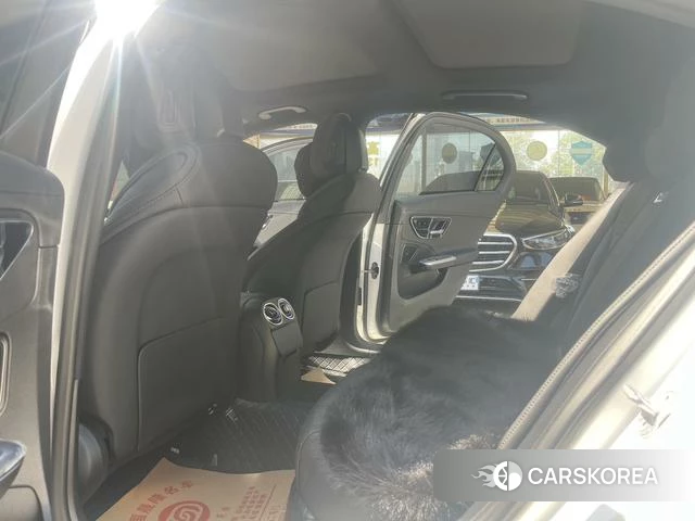 Mercedes-Benz Class C id 4256796 из Китая 18