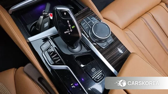 BMW 5 Series (G30) id 3600662 из Кореи 19