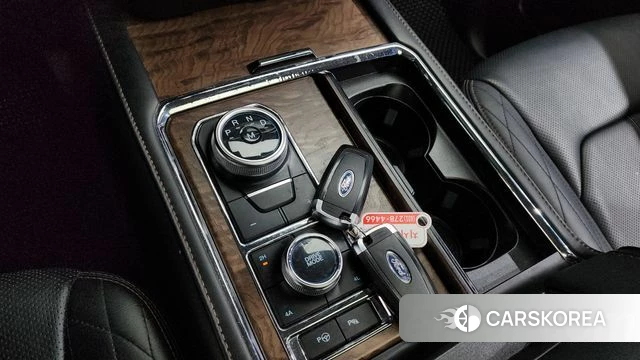 Ford Expeditation id 3865992 из Кореи 19