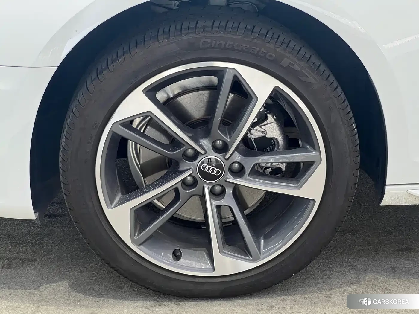 Audi A4L id 4654586 из Китая 19