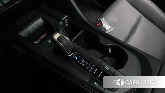 Toyota Crown Crossover id 3940522 из Кореи 19